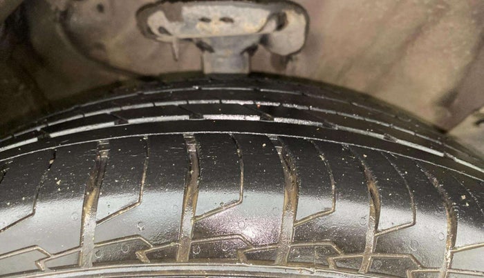 2021 KIA SELTOS HTX 1.5 PETROL, Petrol, Manual, 18,829 km, Right Front Tyre Tread