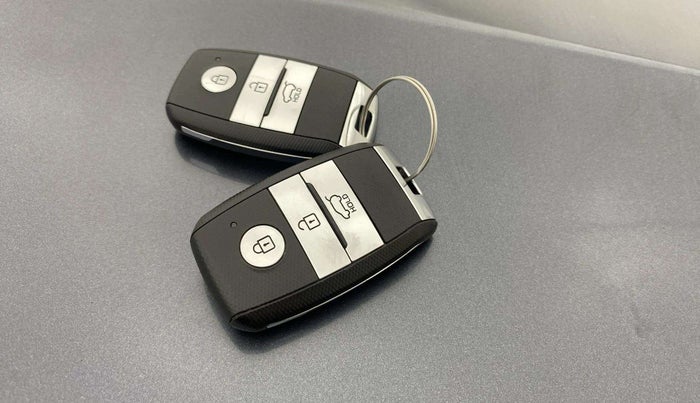 2021 KIA SELTOS HTX 1.5 PETROL, Petrol, Manual, 18,829 km, Key Close Up