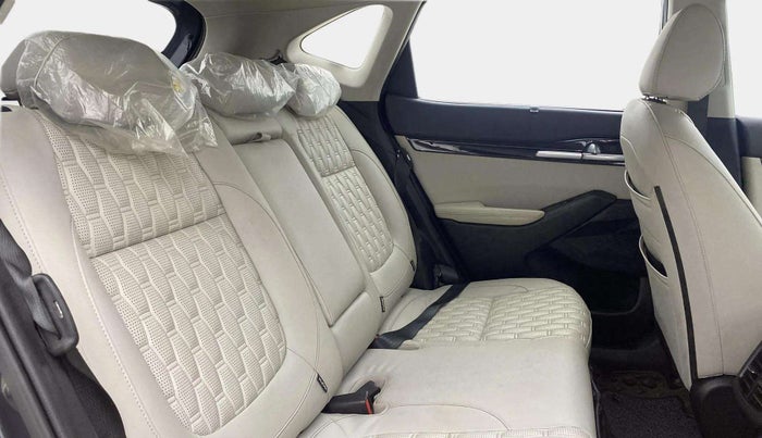 2021 KIA SELTOS HTX 1.5 PETROL, Petrol, Manual, 18,829 km, Right Side Rear Door Cabin