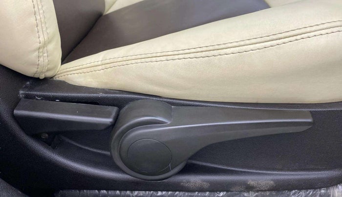 2015 Tata Bolt XT REVOTRON, Petrol, Manual, 17,262 km, Driver Side Adjustment Panel