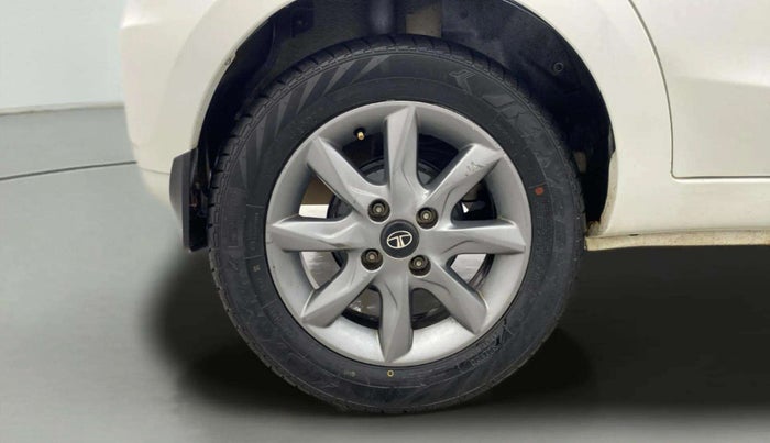 2015 Tata Bolt XT REVOTRON, Petrol, Manual, 17,262 km, Right Rear Wheel
