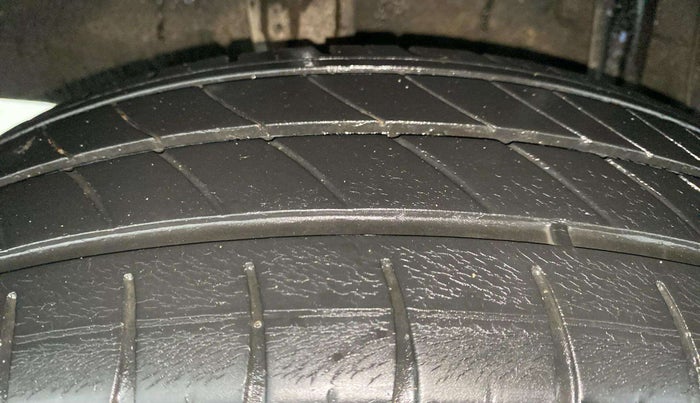 2021 Datsun Redi Go T(O), Petrol, Manual, 25,746 km, Right Rear Tyre Tread