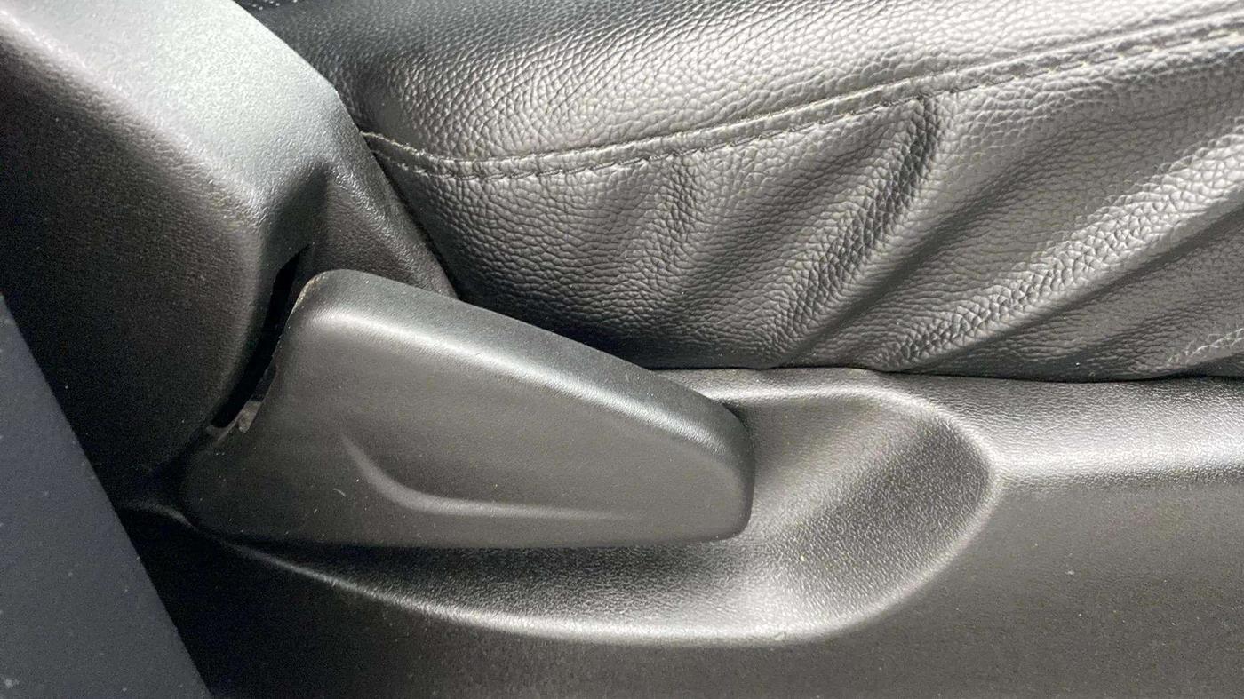 2021 Datsun Redi Go T(O), Petrol, Manual, 25,746 km, Driver Side Adjustment Panel