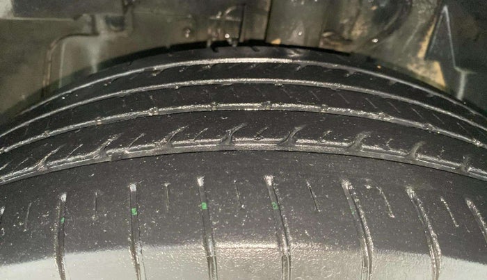 2019 Tata NEXON XM PETROL, Petrol, Manual, 34,308 km, Left Front Tyre Tread