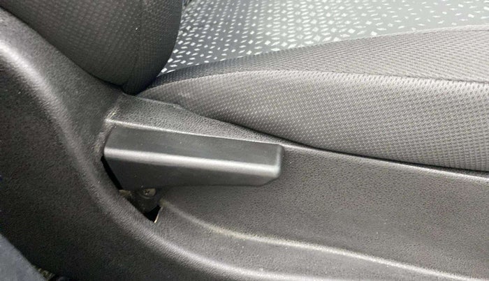 2019 Tata NEXON XM PETROL, Petrol, Manual, 34,308 km, Driver Side Adjustment Panel