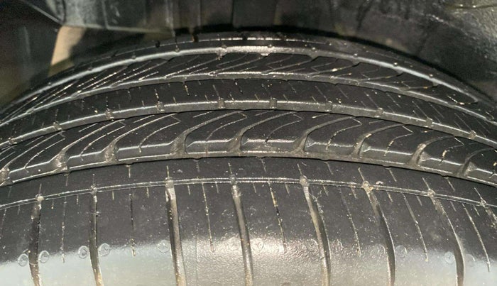 2019 Tata NEXON XM PETROL, Petrol, Manual, 34,308 km, Right Rear Tyre Tread