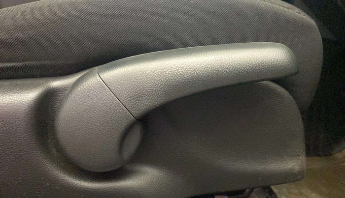 2020 Honda WR-V 1.2L I-VTEC SV MT, Petrol, Manual, 21,878 km, Driver Side Adjustment Panel