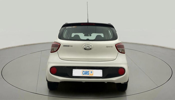 2018 Hyundai Grand i10 SPORTZ AT 1.2 KAPPA VTVT, Petrol, Automatic, 51,994 km, Back/Rear