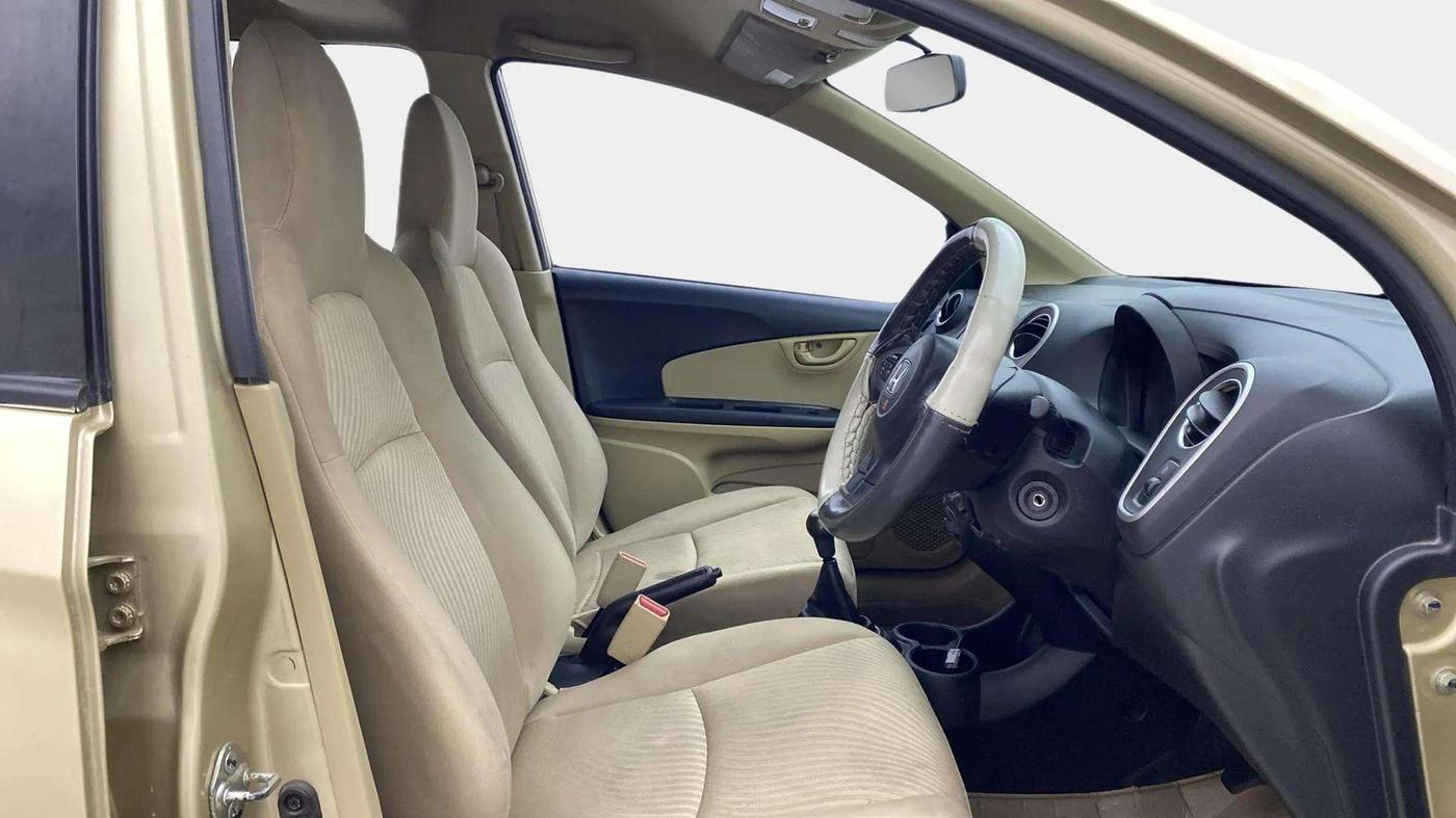 2015 Honda Mobilio 1.5L I-DTEC V, Diesel, Manual, 69,392 km, Right Side Front Door Cabin