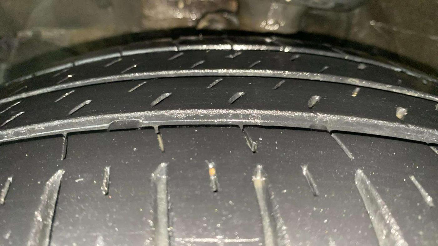 2015 Honda Mobilio 1.5L I-DTEC V, Diesel, Manual, 69,392 km, Left Front Tyre Tread