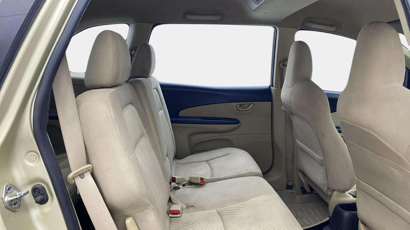 2015 Honda Mobilio 1.5L I-DTEC V, Diesel, Manual, 69,392 km, Right Side Rear Door Cabin