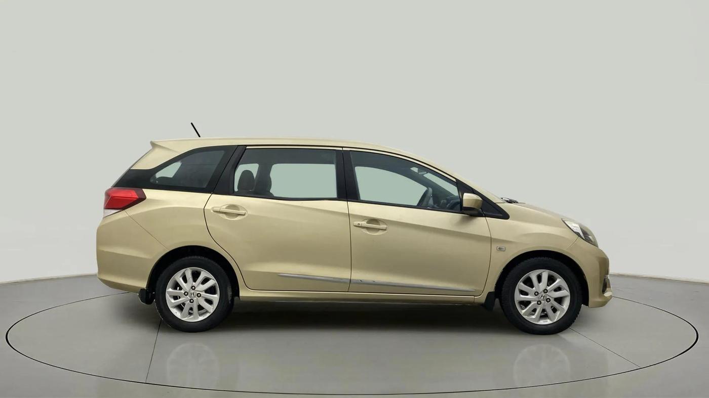 2015 Honda Mobilio 1.5L I-DTEC V, Diesel, Manual, 69,392 km, Right Side View