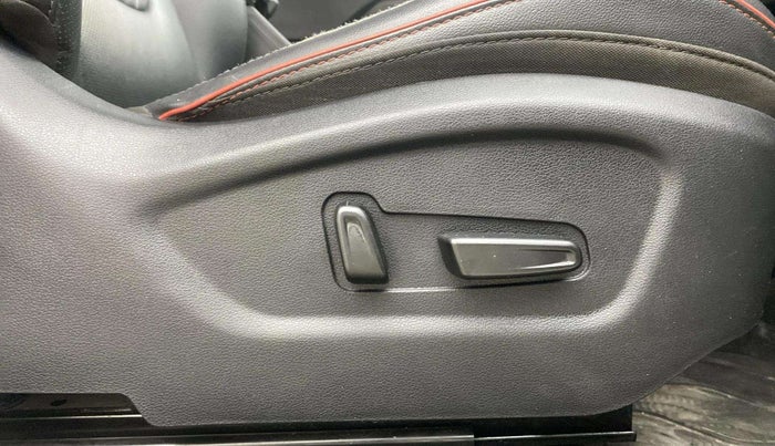 2020 Hyundai Creta SX (O) 1.4 TURBO DCT, Petrol, Automatic, 76,322 km, Driver Side Adjustment Panel