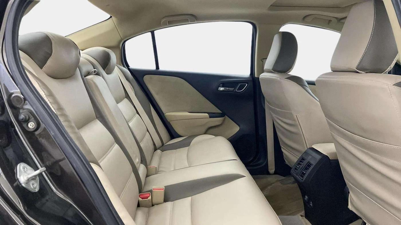 2019 Honda City 1.5L I-VTEC VX, Petrol, Manual, 37,934 km, Right Side Rear Door Cabin