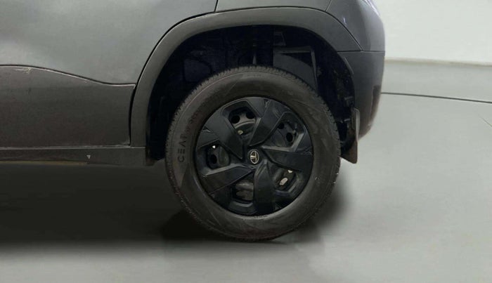2023 Tata PUNCH ADVENTURE AMT, Petrol, Automatic, 33,870 km, Left Rear Wheel