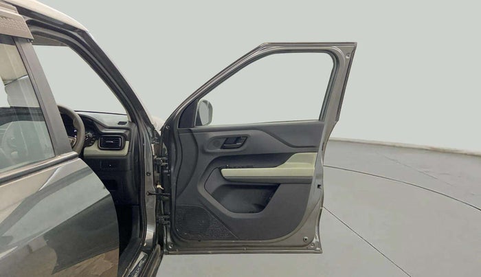 2023 Tata PUNCH ADVENTURE AMT, Petrol, Automatic, 33,870 km, RHS Front Door