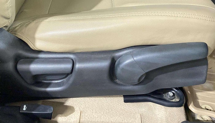 2019 Honda City 1.5L I-VTEC VX CVT, Petrol, Automatic, 44,102 km, Driver Side Adjustment Panel