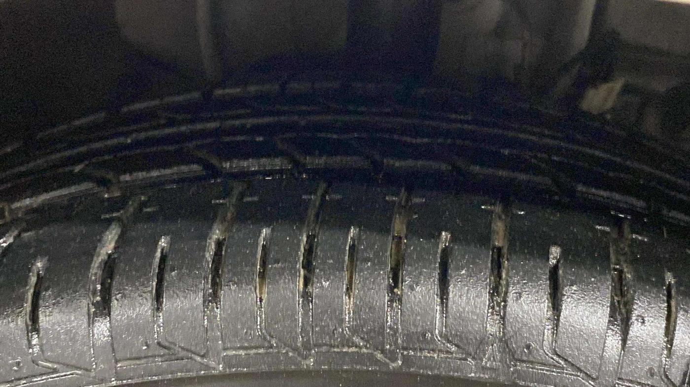 2024 Tata TIGOR XM PETROL, Petrol, Manual, 2,965 km, Right Front Tyre Tread