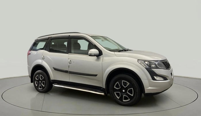 2018 Mahindra XUV500 W6, Diesel, Manual, 20,942 km, Right Front Diagonal