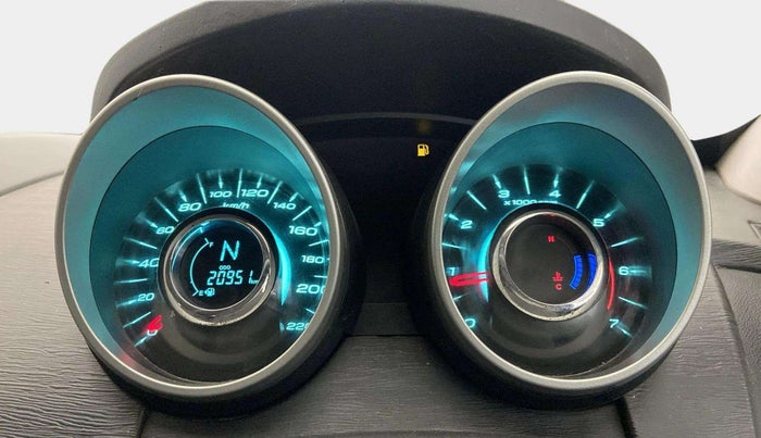 2018 Mahindra XUV500 W6, Diesel, Manual, 20,942 km, Odometer Image