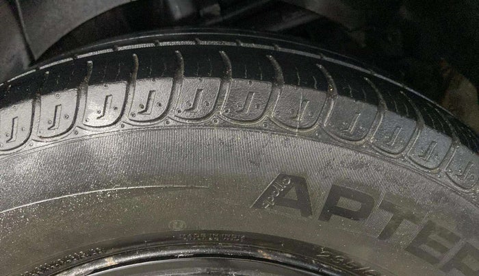 2018 Mahindra XUV500 W6, Diesel, Manual, 20,942 km, Left Rear Tyre Tread
