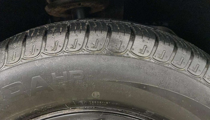 2018 Mahindra XUV500 W6, Diesel, Manual, 20,942 km, Right Front Tyre Tread