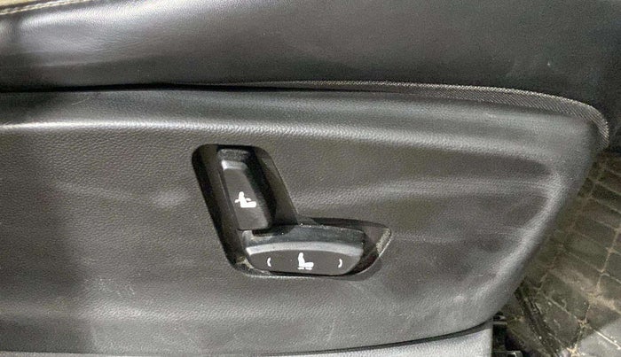 2021 MG HECTOR SHARP 1.5 DCT PETROL, Petrol, Automatic, 96,289 km, Driver Side Adjustment Panel