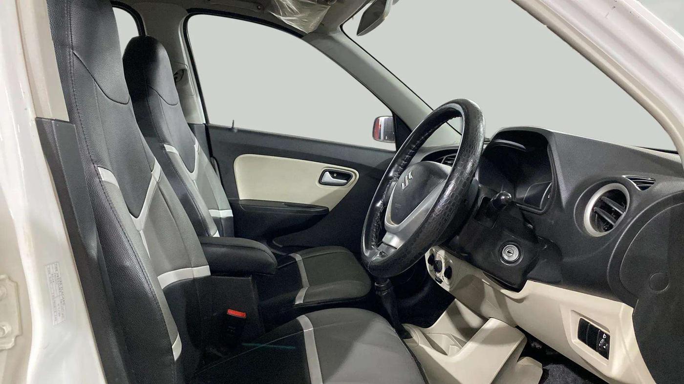 2022 Maruti Alto LXI O, Petrol, Manual, 35,771 km, Right Side Front Door Cabin