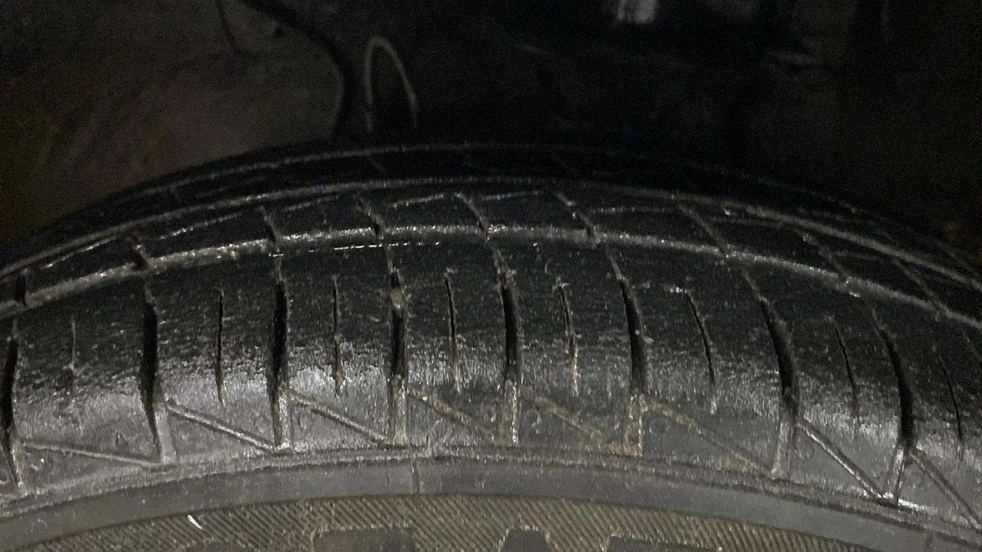 2022 Maruti Alto LXI O, Petrol, Manual, 35,771 km, Left Front Tyre Tread