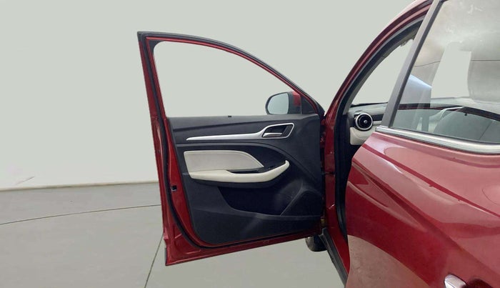 2024 MG ASTOR Select 1.5 MT, Petrol, Manual, 17,366 km, LHS Front Door