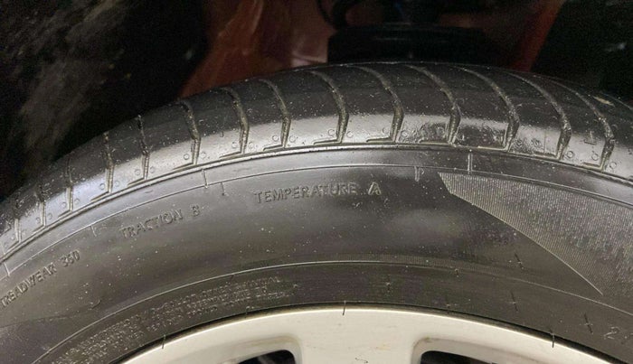 2024 MG ASTOR Select 1.5 MT, Petrol, Manual, 17,366 km, Right Front Tyre Tread