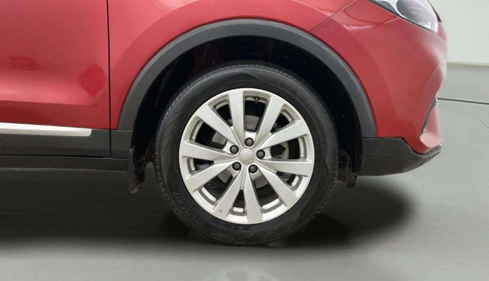 2024 MG ASTOR Select 1.5 MT, Petrol, Manual, 17,366 km, Right Front Wheel