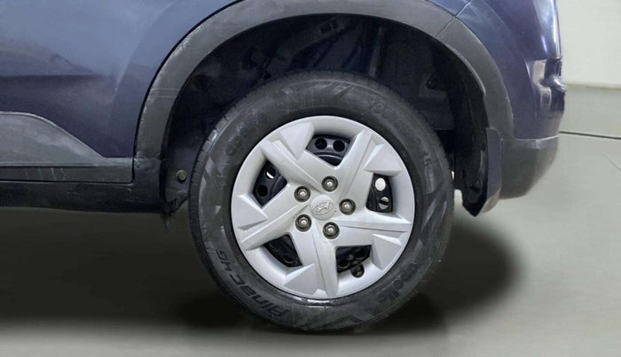 2021 Hyundai VENUE S 1.2, Petrol, Manual, 29,018 km, Left Rear Wheel