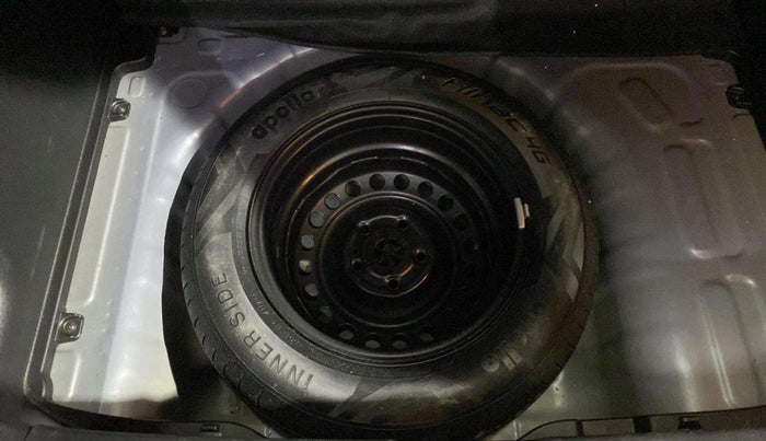 2021 Hyundai VENUE S 1.2, Petrol, Manual, 29,018 km, Spare Tyre
