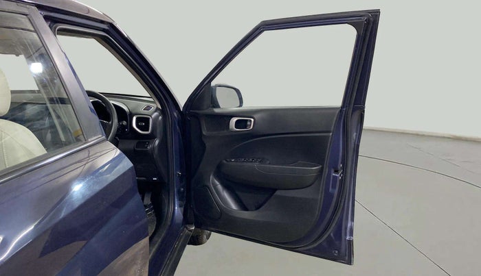 2021 Hyundai VENUE S 1.2, Petrol, Manual, 29,018 km, RHS Front Door