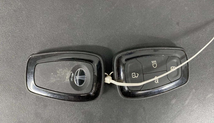 2022 Tata TIGOR XZ PLUS CNG, CNG, Manual, 68,410 km, Key Close Up