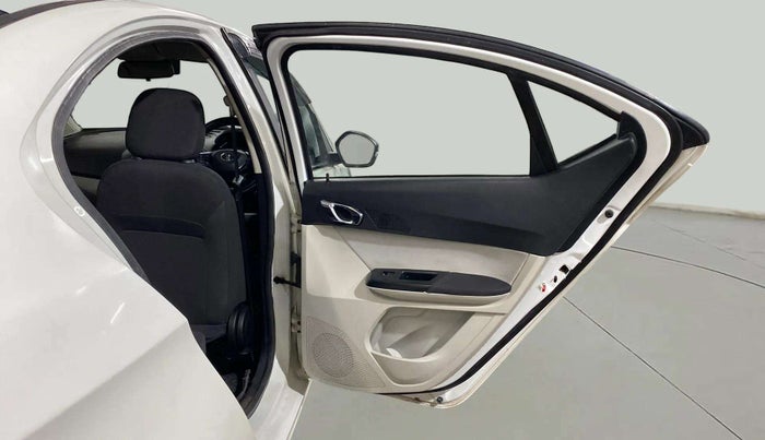 2022 Tata TIGOR XZ PLUS CNG, CNG, Manual, 68,410 km, RHS Rear Door