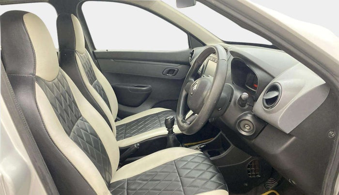 2017 Renault Kwid RXT 1.0, Petrol, Manual, 49,951 km, Right Side Front Door Cabin