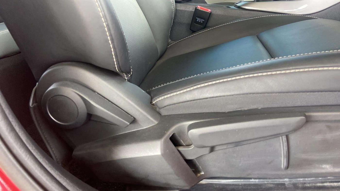 2022 Tata ALTROZ XZ PLUS DIESEL, Diesel, Manual, 45,249 km, Driver Side Adjustment Panel