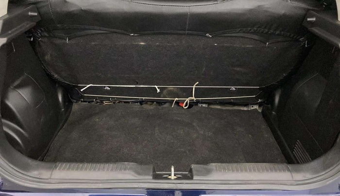 2021 Maruti Swift VXI, Petrol, Manual, 97,932 km, Boot Inside