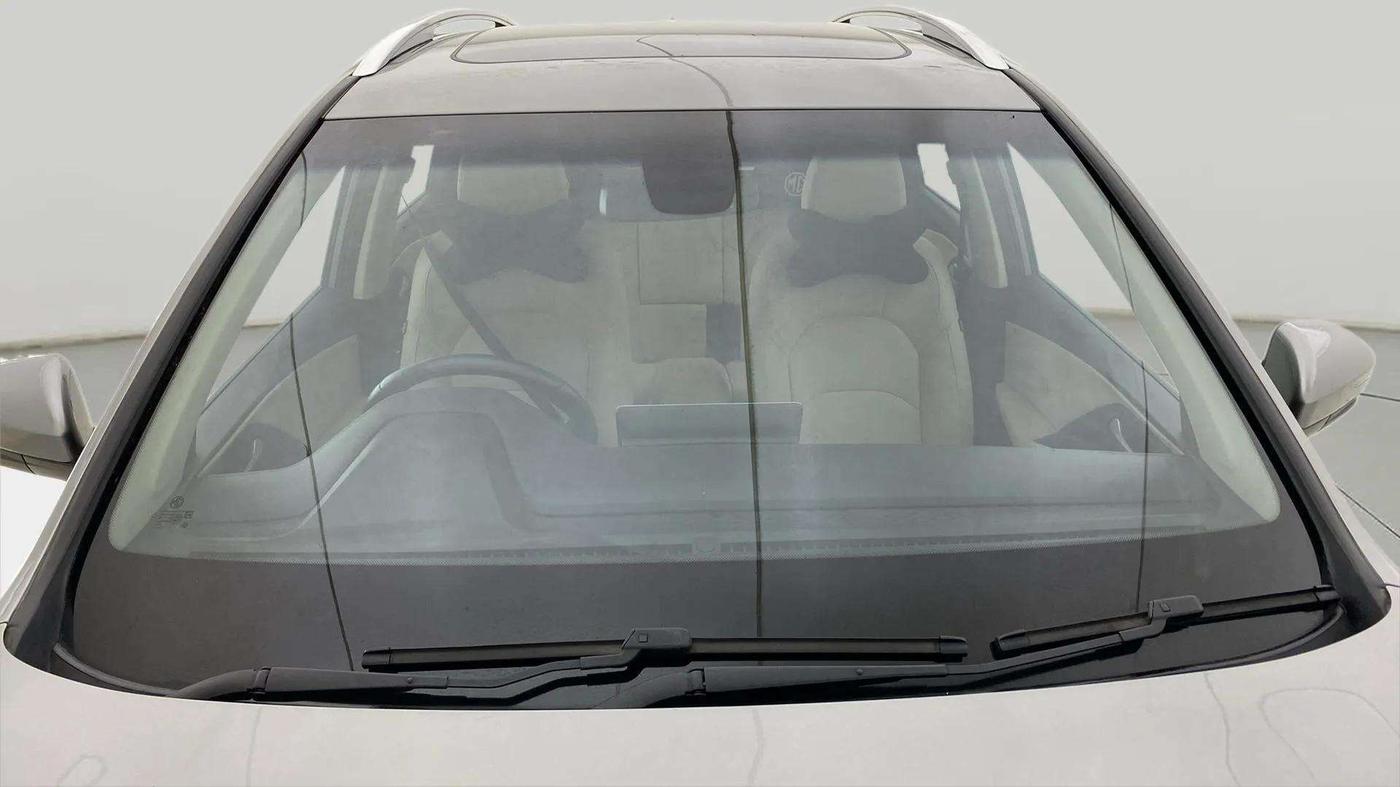 2022 MG HECTOR SMART PRO EX 1.5 TURBO MT PETROL, Petrol, Manual, 5,472 km, Front Windshield