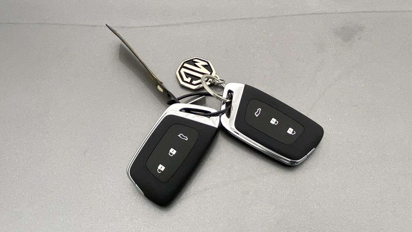 2022 MG HECTOR SMART PRO EX 1.5 TURBO MT PETROL, Petrol, Manual, 5,472 km, Key Close Up