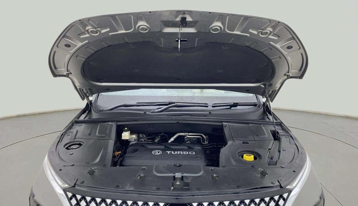 2022 MG HECTOR SMART PRO EX 1.5 TURBO MT PETROL, Petrol, Manual, 5,396 km, Open Bonet