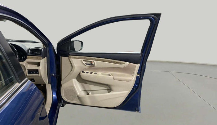 2020 Maruti Ciaz DELTA 1.5 SHVS MT PETROL, Petrol, Manual, 50,166 km, RHS Front Door