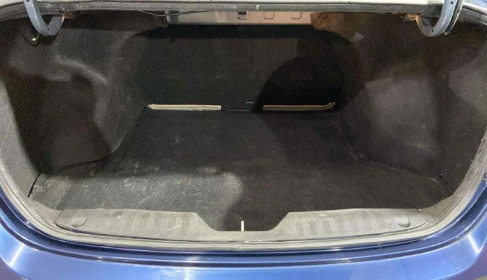2020 Maruti Ciaz DELTA 1.5 SHVS MT PETROL, Petrol, Manual, 50,166 km, Boot Inside