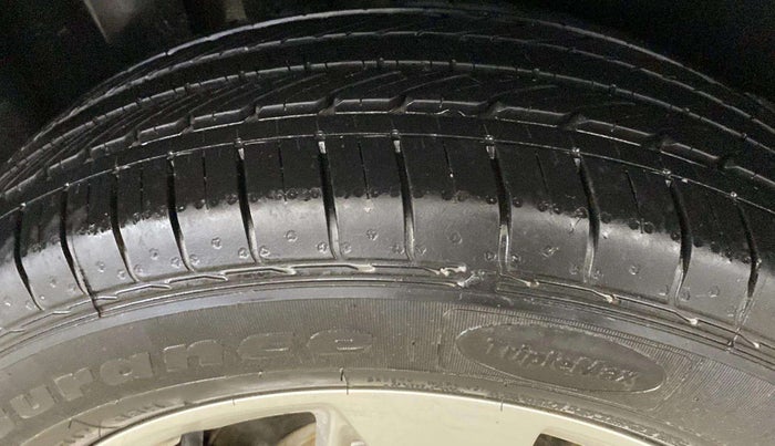 2021 MG HECTOR SUPER 1.5 PETROL, Petrol, Manual, 15,986 km, Left Front Tyre Tread