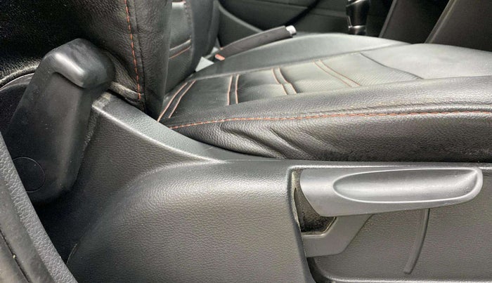 2018 Volkswagen Polo HIGHLINE1.2L, Petrol, Manual, 63,400 km, Driver Side Adjustment Panel