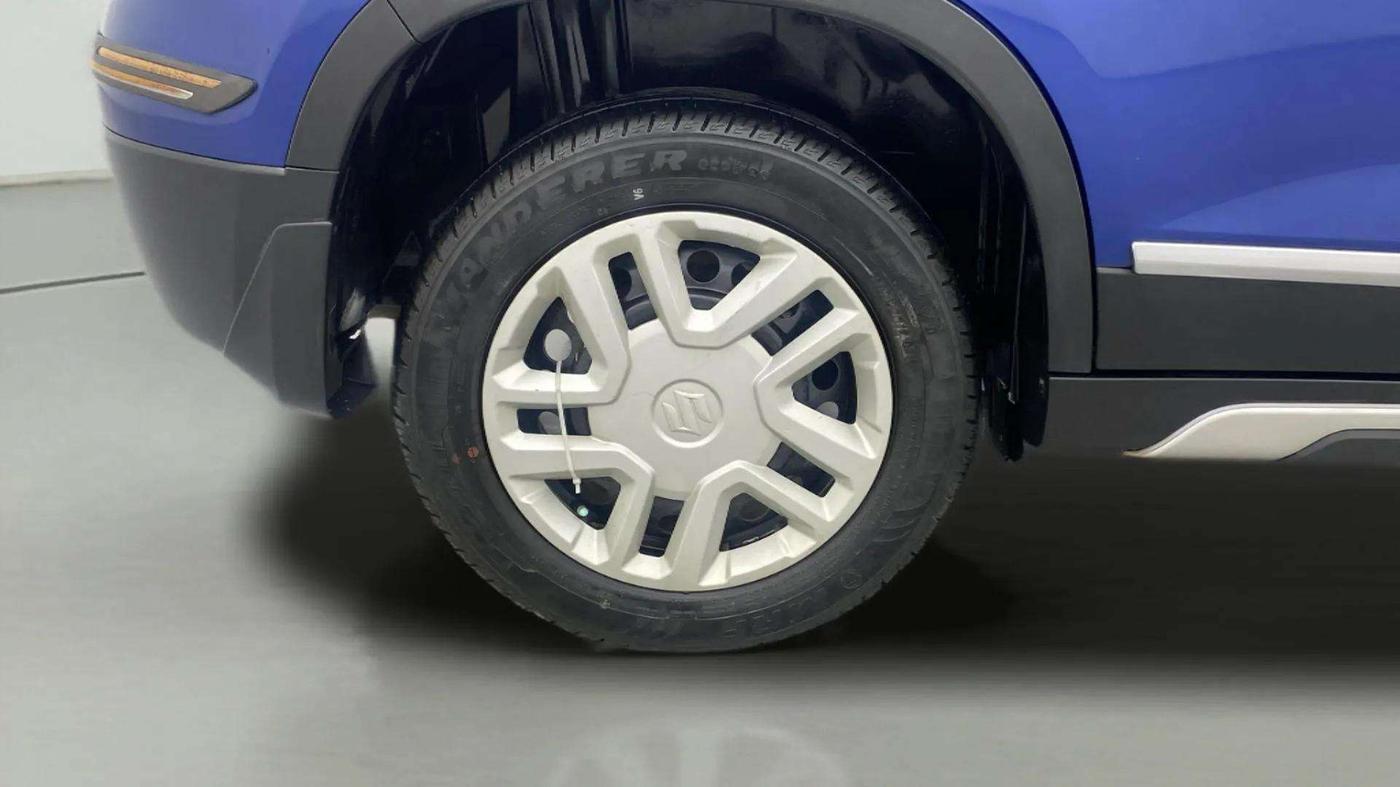 2021 Maruti Vitara Brezza VXI, Petrol, Manual, 27,080 km, Right Rear Wheel