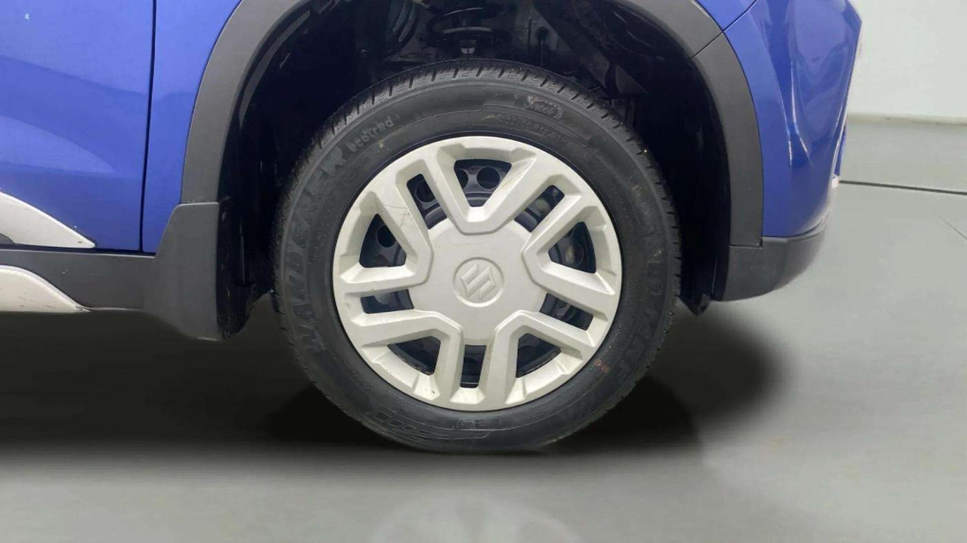 2021 Maruti Vitara Brezza VXI, Petrol, Manual, 27,080 km, Right Front Wheel