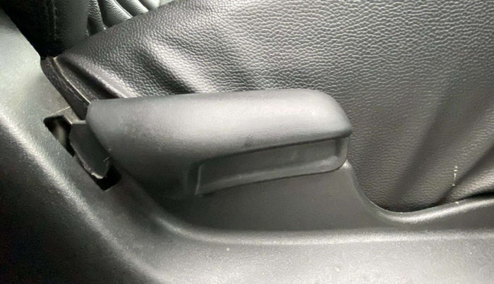 2021 Maruti Vitara Brezza VXI, Petrol, Manual, 27,053 km, Driver Side Adjustment Panel